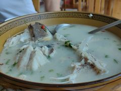 奶汤鱼头-美顺香食府鱼头老店(雪野湖店)