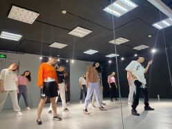 点击看大图 -TOMBOY爵士舞韩舞舞社
