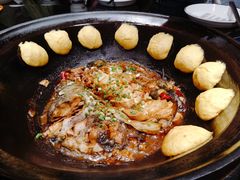 -鱼窝棚柴火铁锅炖(富山屯店)