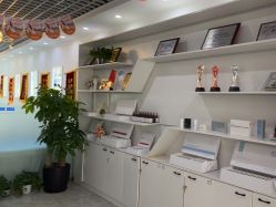 -蕾特恩专业祛痘国际连锁