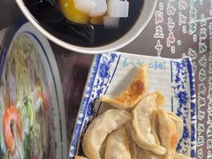 -长人馄饨铺(解放街店)