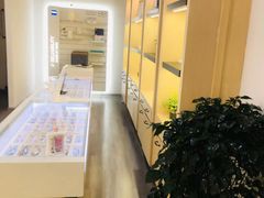 -康利眼镜·蔡司战略合作店(龙泉书房店)