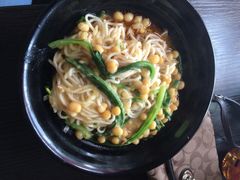 豌逗儿重庆小面-港澳烧卤馆