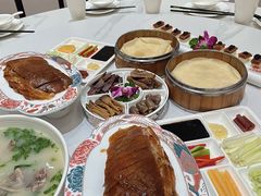 -梅利汴京烤鸭•开封豫菜地标店(东大街店)