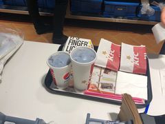-肯德基(虹桥机场T2北指廊精选外卖点店)