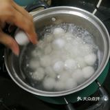 芝麻花生糊加汤圆