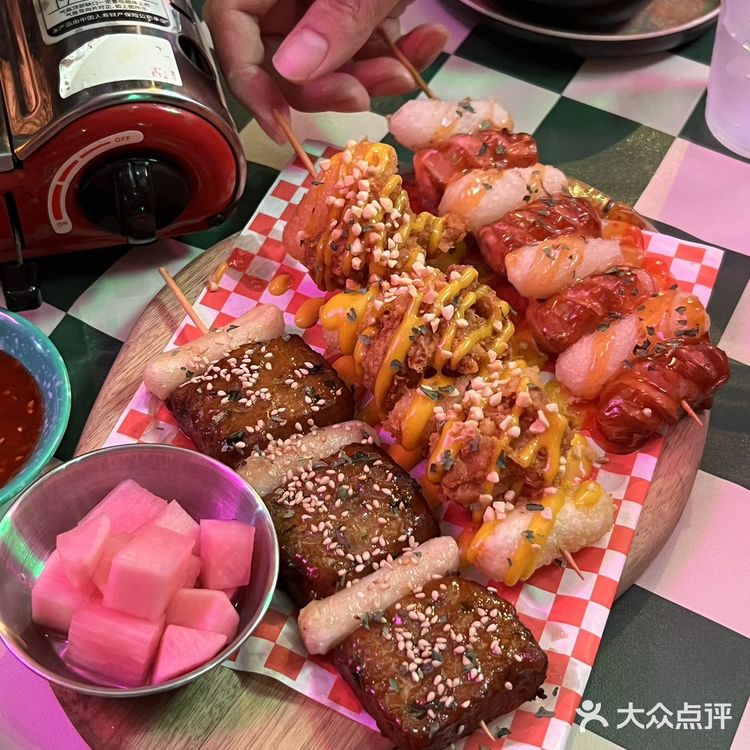 不在韩国在上海 这小酒馆氛围也太好了吧！