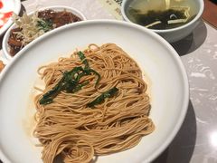 虾籽酱油葱油拌面-松鹤面馆·古法焖肉面(观前店)