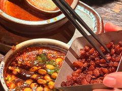 -包整·丝娃娃(甲秀楼景观店)
