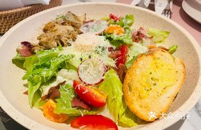 Low-Temperature Roasted Chicken Caesar Salad