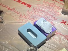 -肥肥虾庄·金牌油焖大虾(汉街SKP店)