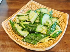 拍黄瓜-聚汇三少·龙虾·中餐厅(莫邪路新天地店)