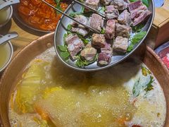 -洱火云南酸菜牛肉火锅(石景山当代商城店)