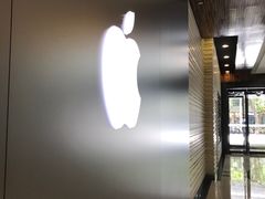 -Apple零售店(新街口店)