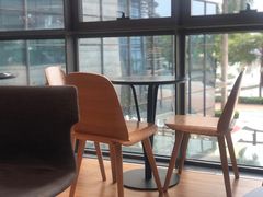 靠窗位-36抹茶·千层与鲜果茶(欢乐海岸店)