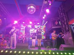 -Famous肥猫墨西哥音乐餐吧(五棵松华熙LIVE店)