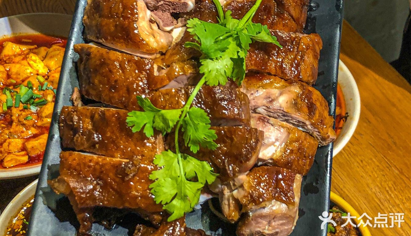 南京美食｜排队这么久就为吃一口冯三孃跷脚牛肉