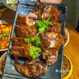 南京美食｜排队这么久就为吃一口冯三孃跷脚牛肉