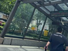 -盈丰路(地铁站)