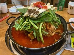 土豆排骨火锅-喇喇排骨火锅·传统韩式脊骨汤(望京西园总店)