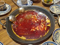 -旧街市鲜货老火锅(大光路店)