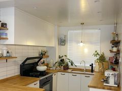 -百安居装修建材卖场(南山店)