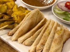 -J Daeng Seafood
