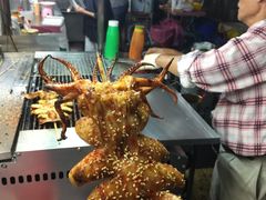 -六合夜市