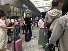 -星巴克(上海虹桥站2A检票口)