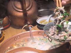 -洱火云南酸菜牛肉火锅(石景山当代商城店)