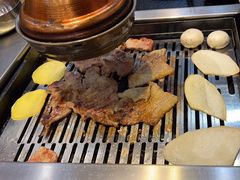 -臻牛烤肉