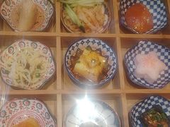 -阿瓦山寨·湘菜现炒·剁椒鱼头王(咸阳总店)