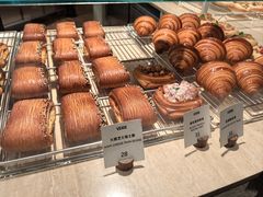 -VERIE BAKEHOUSE
