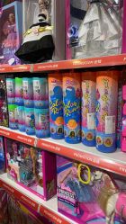 -逝水玩具折扣店