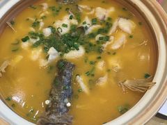 -骊宫坊