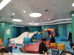 -Swim斯卫姆国际儿童游泳中心(红博中央公园店)