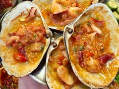 -围炉肉舍•炭烤活鳗•丹东海鲜烤肉(步行街店)