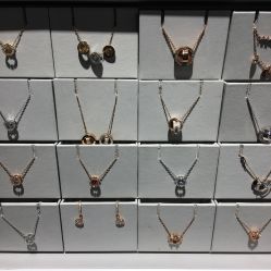 -SWAROVSKI(燕莎奥特莱斯店)