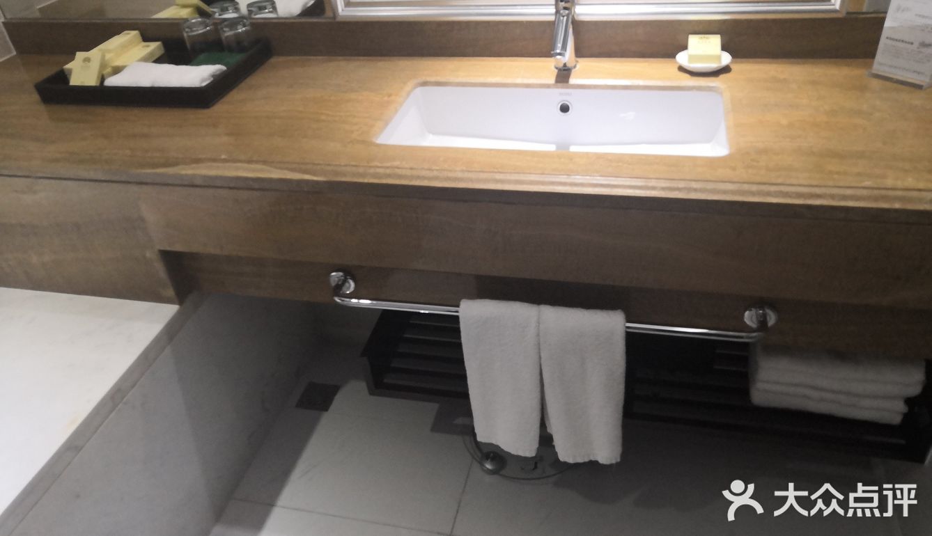 东航云逸酒店 在虫鸣鸟叫中醒来