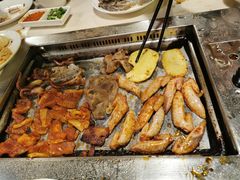 -爱客得牛排海鲜烤肉·火锅自助(春熙路黑金好店)