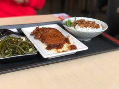 酱烧猪排卤肉饭-永和大王(宜山店)