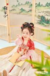 -小阿福儿童摄影(光谷时代广场店)