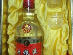 -回收烟酒冬虫夏草礼品购物卡名酒洋酒老酒(黄浦店)