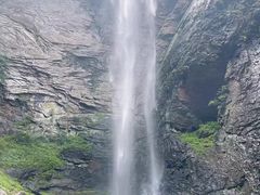 -燕子河大峡谷天坑仙境