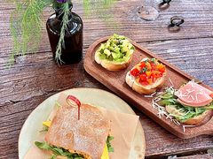 -锅炉咖啡·西餐·音乐酒厂