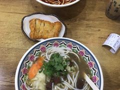 -鑫花溪牛肉米粉(人民广场店)