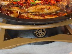 -鸣记脆皮烤鱼·海鲜烤鱼(三八广场店)