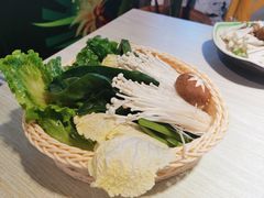 蔬菜拼盘-原味主张椰子鸡·脆皮文昌鸡煲(友谊广场店)