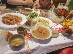 -肥肥虾庄·金牌油焖大虾(汉街SKP店)