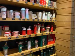 零售区-星巴克(北京市民生金融中心店)